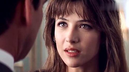 法国她 在线观看,浪漫之都的云端邂逅  第2张